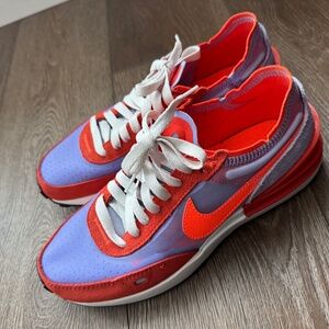 Women’s Nike Waffle One size 7.5